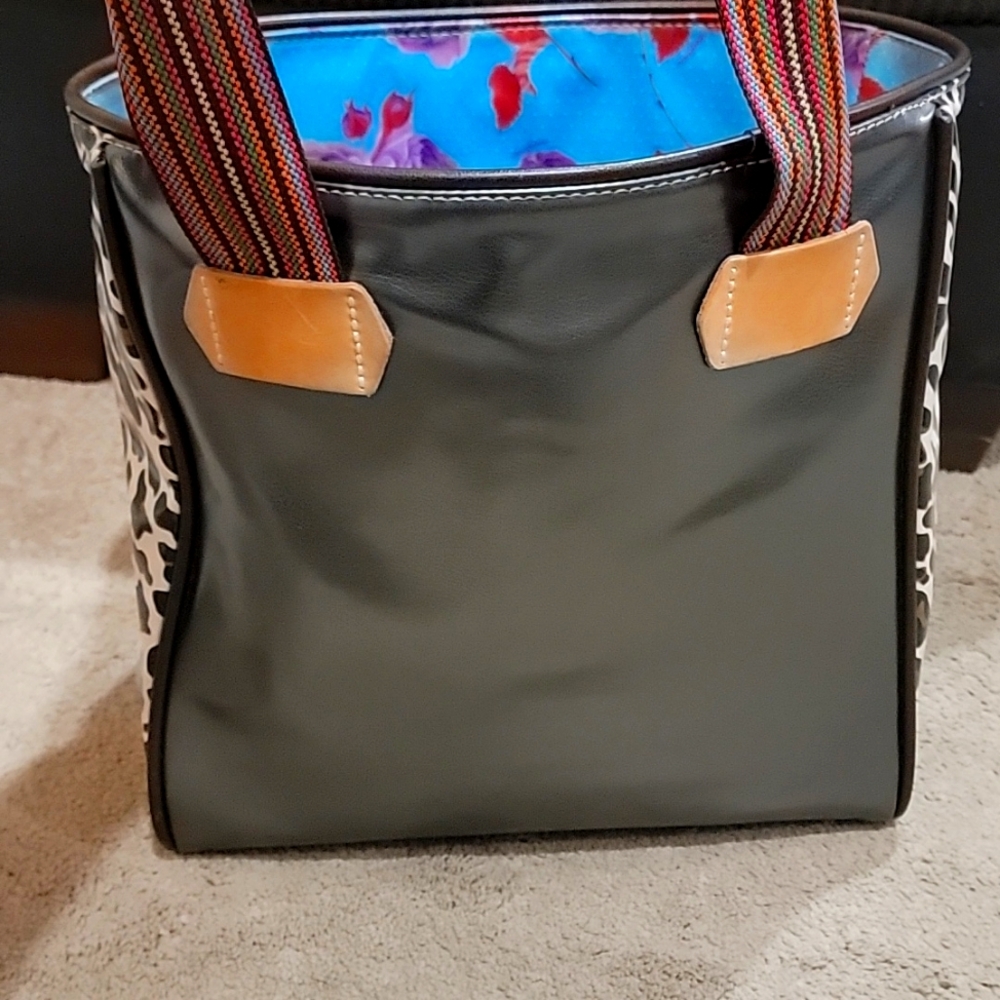 Consuela Classic Tote